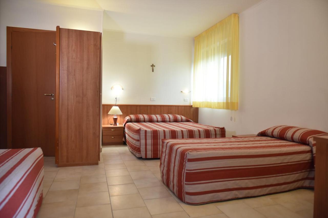 Hotel E Appartamenti La Solaria Сан-Джованни-Ротондо Экстерьер фото