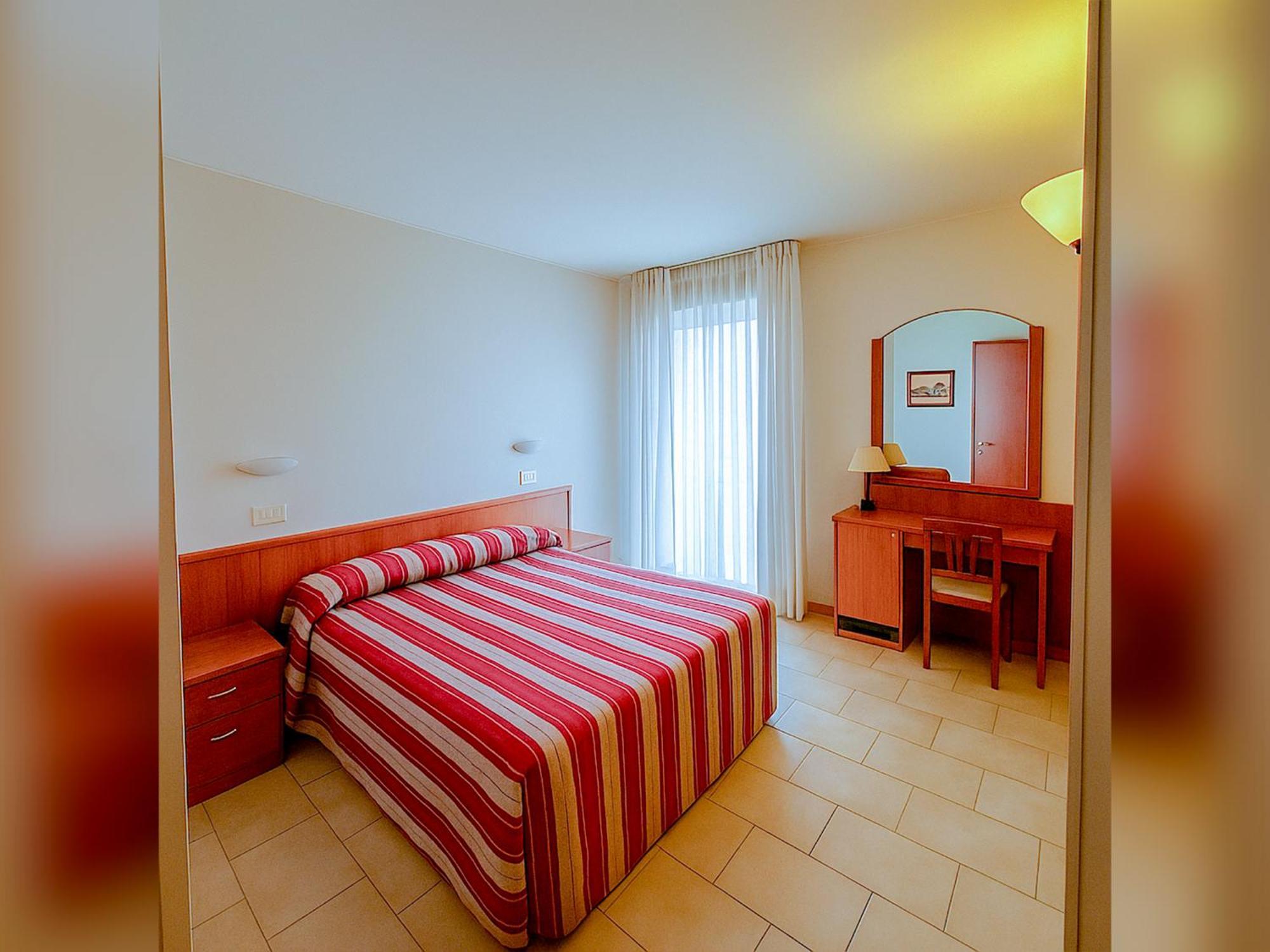 Hotel E Appartamenti La Solaria Сан-Джованни-Ротондо Экстерьер фото