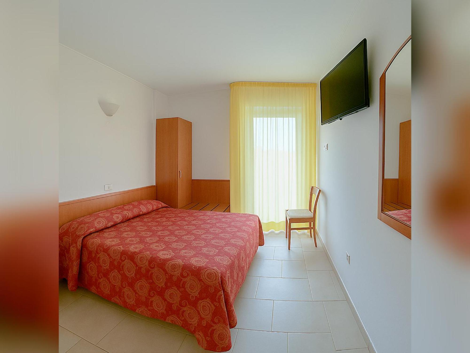Hotel E Appartamenti La Solaria Сан-Джованни-Ротондо Экстерьер фото