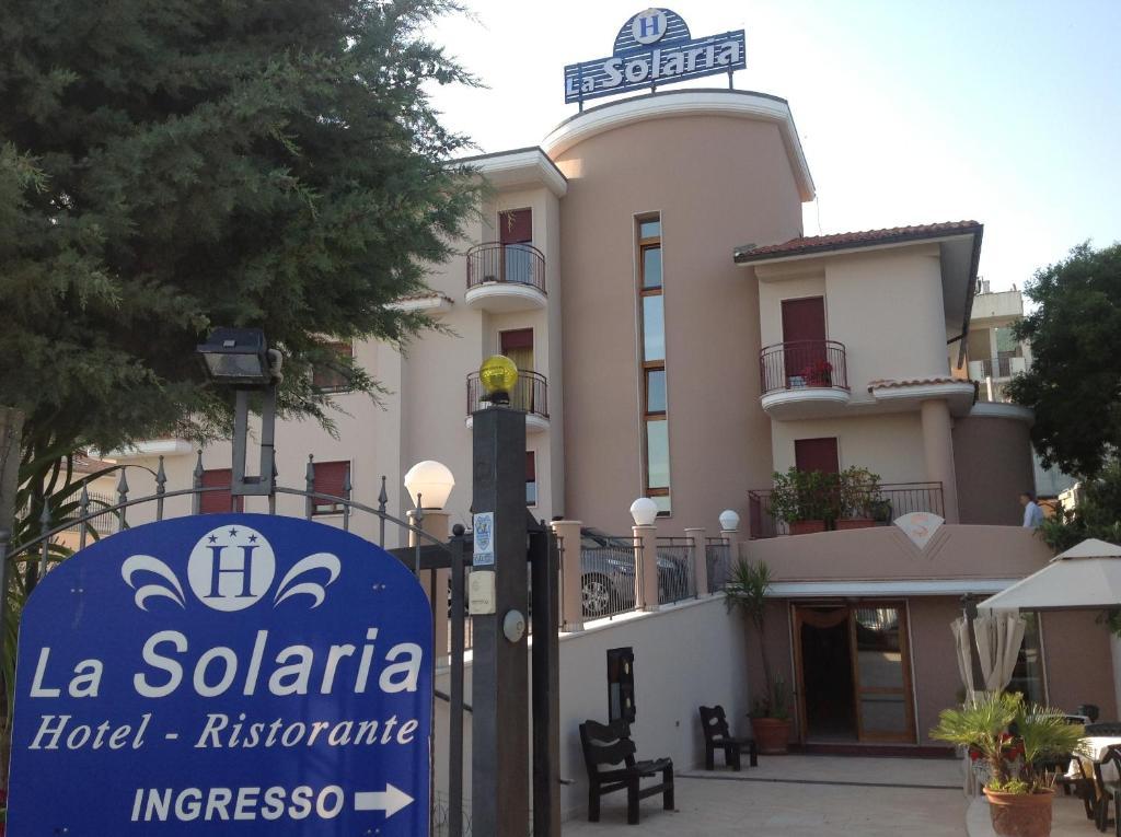 Hotel E Appartamenti La Solaria Сан-Джованни-Ротондо Экстерьер фото
